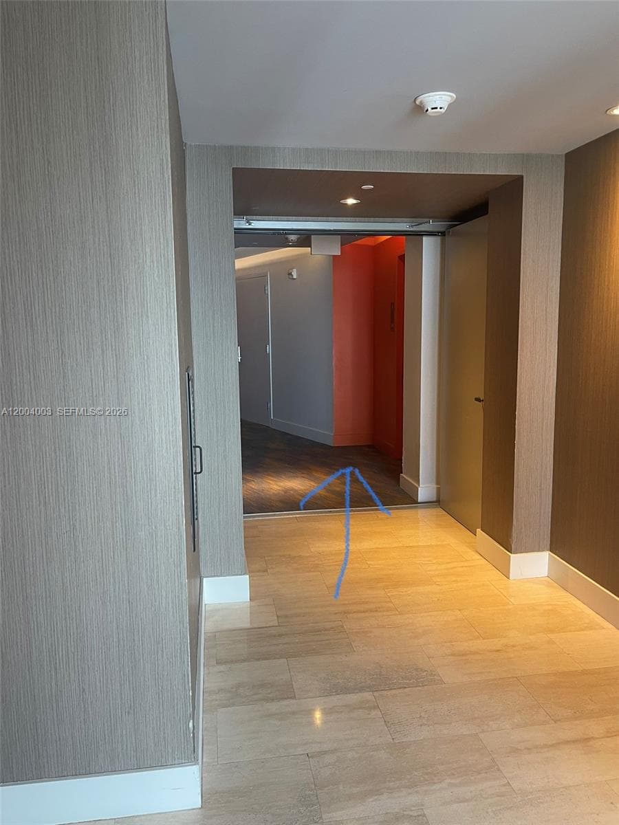 4111 Ocean Dr 3411 photo 2