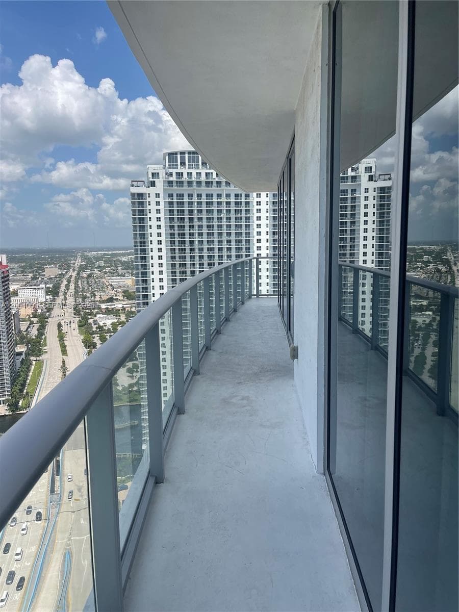 4111 S Ocean Dr 3411 photo 24