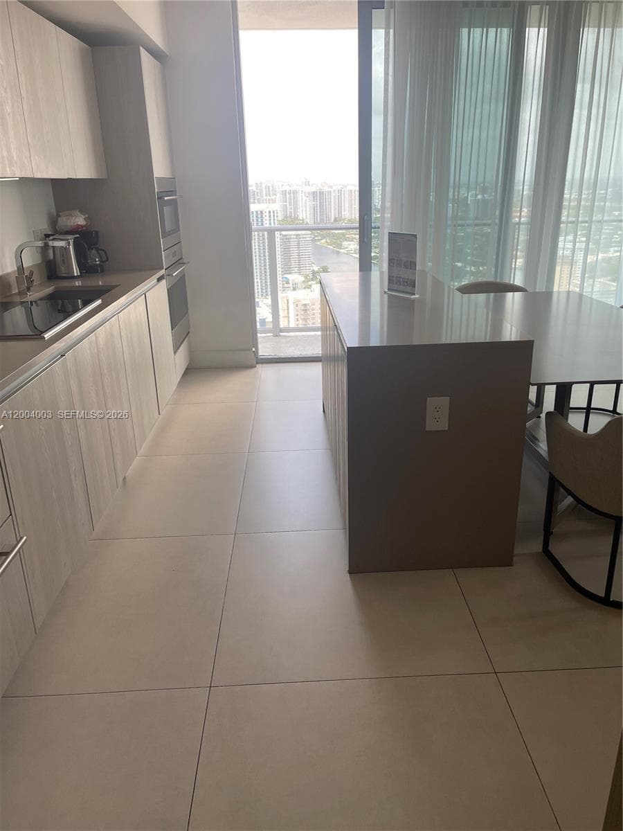 4111 S Ocean Dr 3411 photo 10