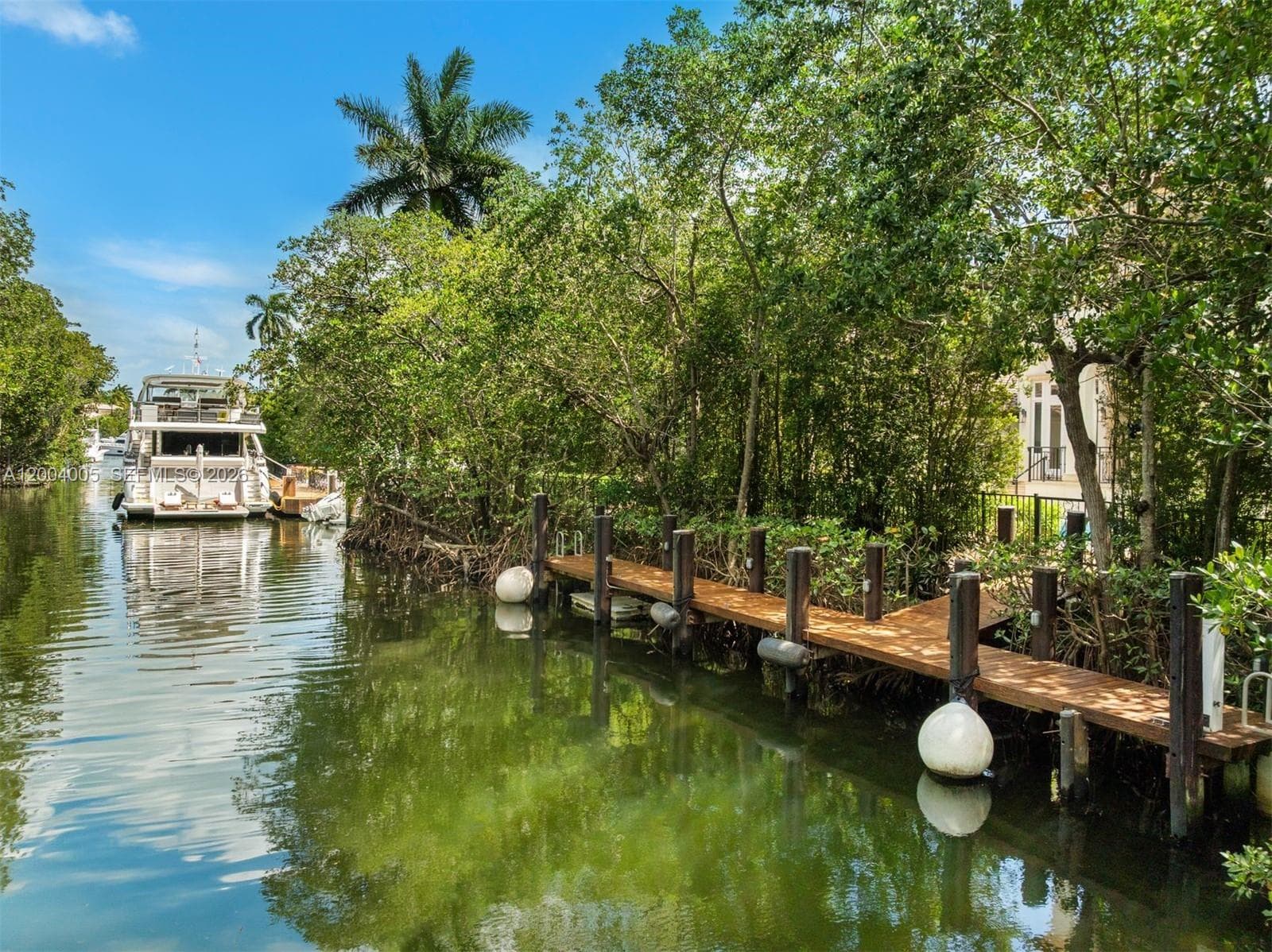 255 Cocoplum Rd photo 23