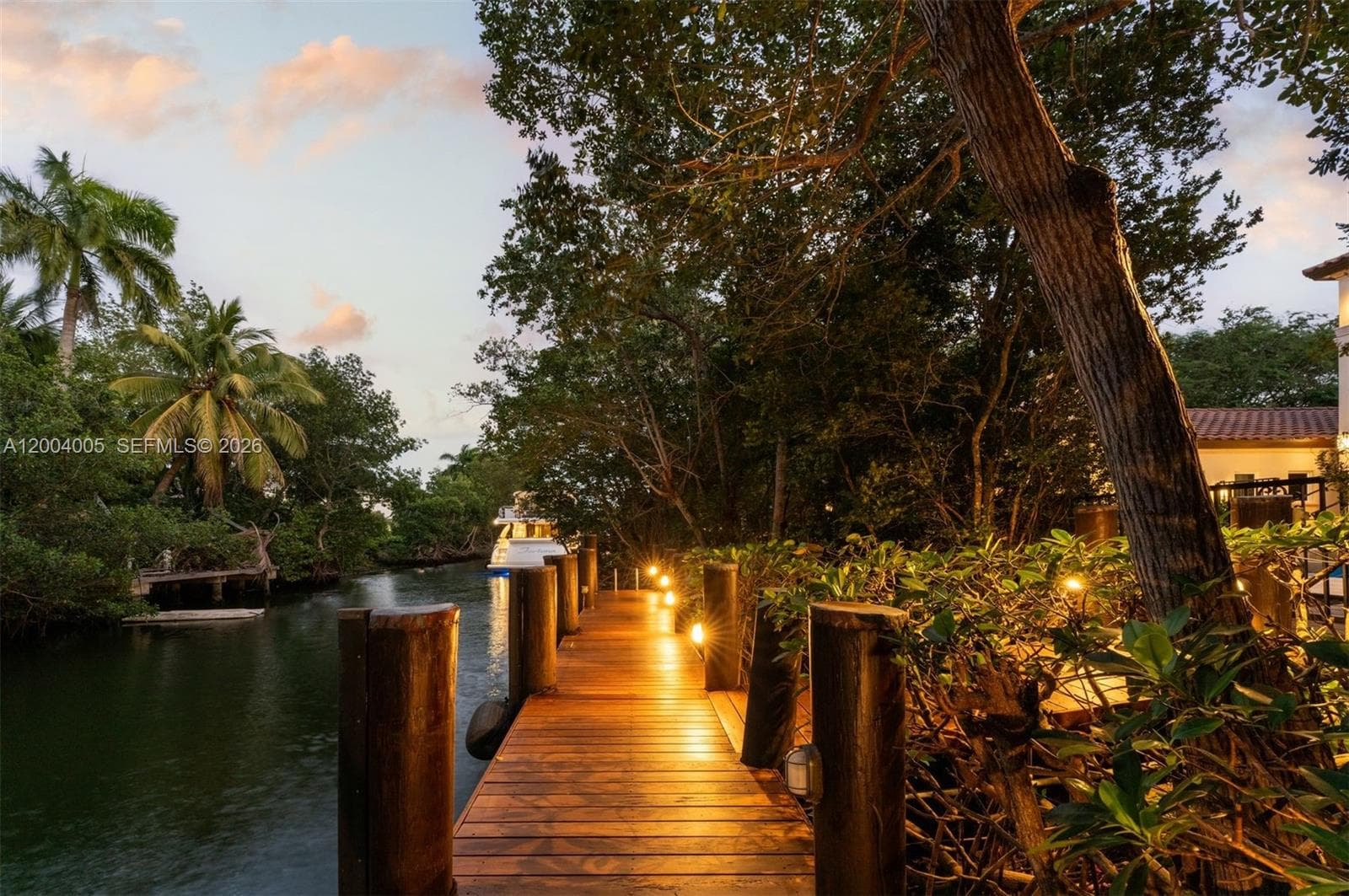 255 Cocoplum Rd photo 13