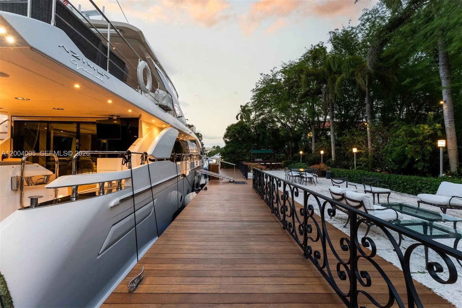 255 Cocoplum Rd photo 3