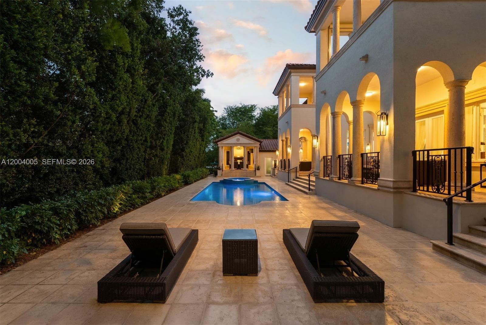 255 Cocoplum Rd photo 14