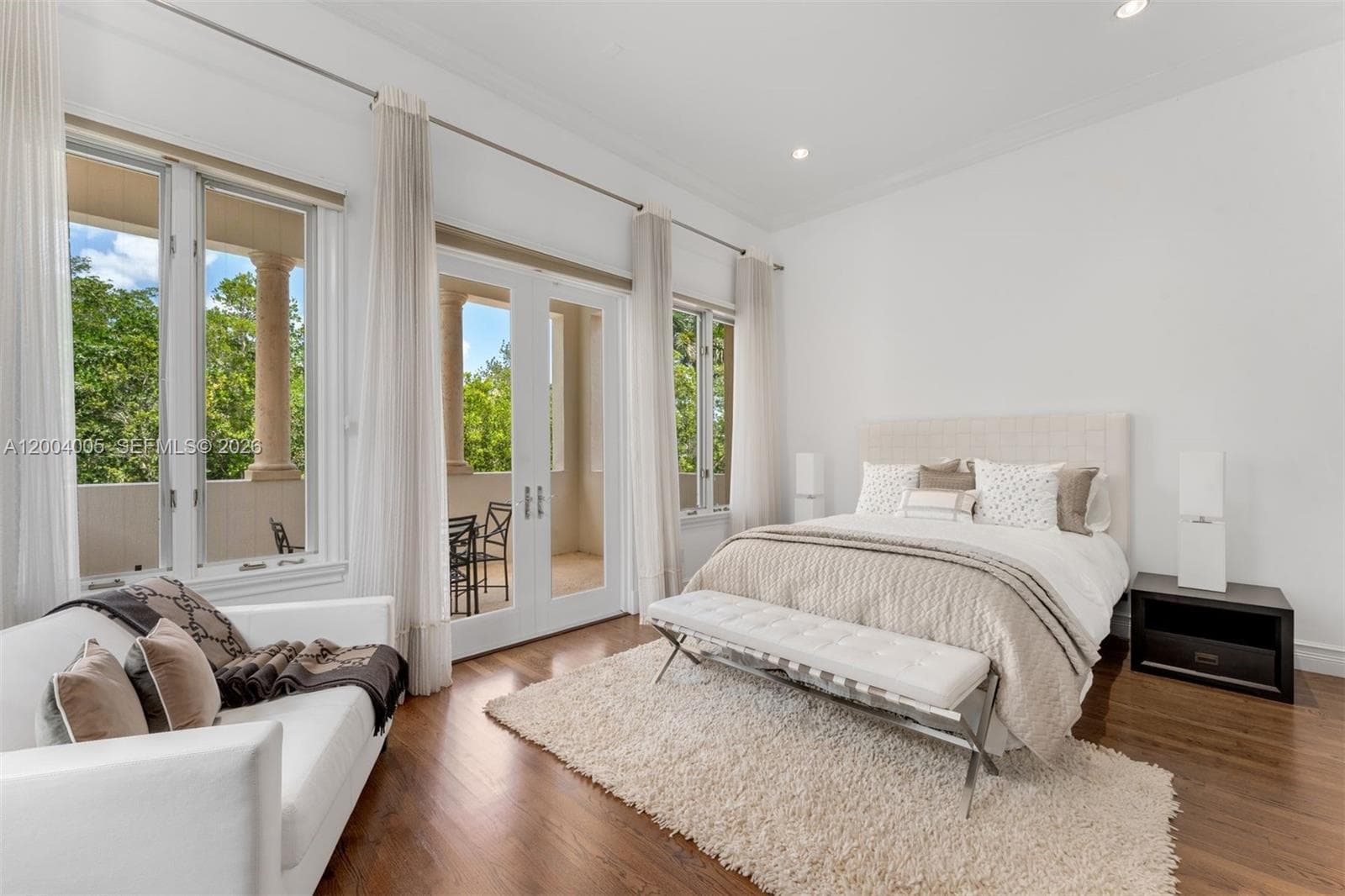 255 Cocoplum Rd photo 19