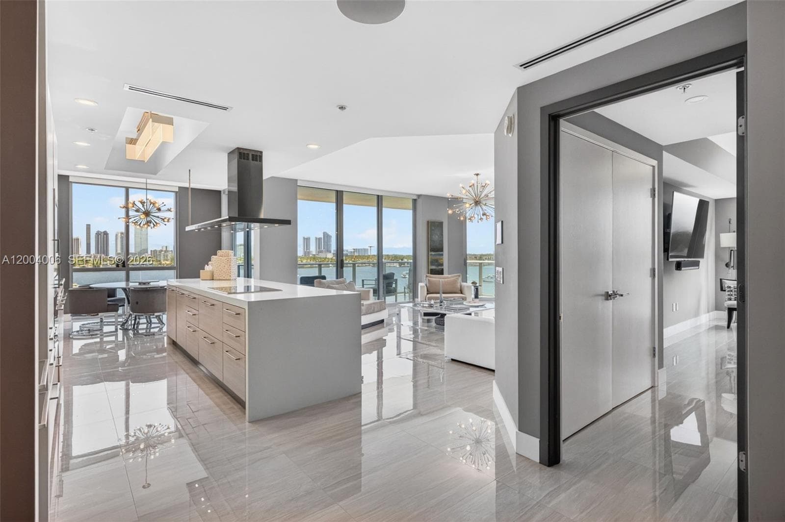 17111 Biscayne Blvd 710 photo 17