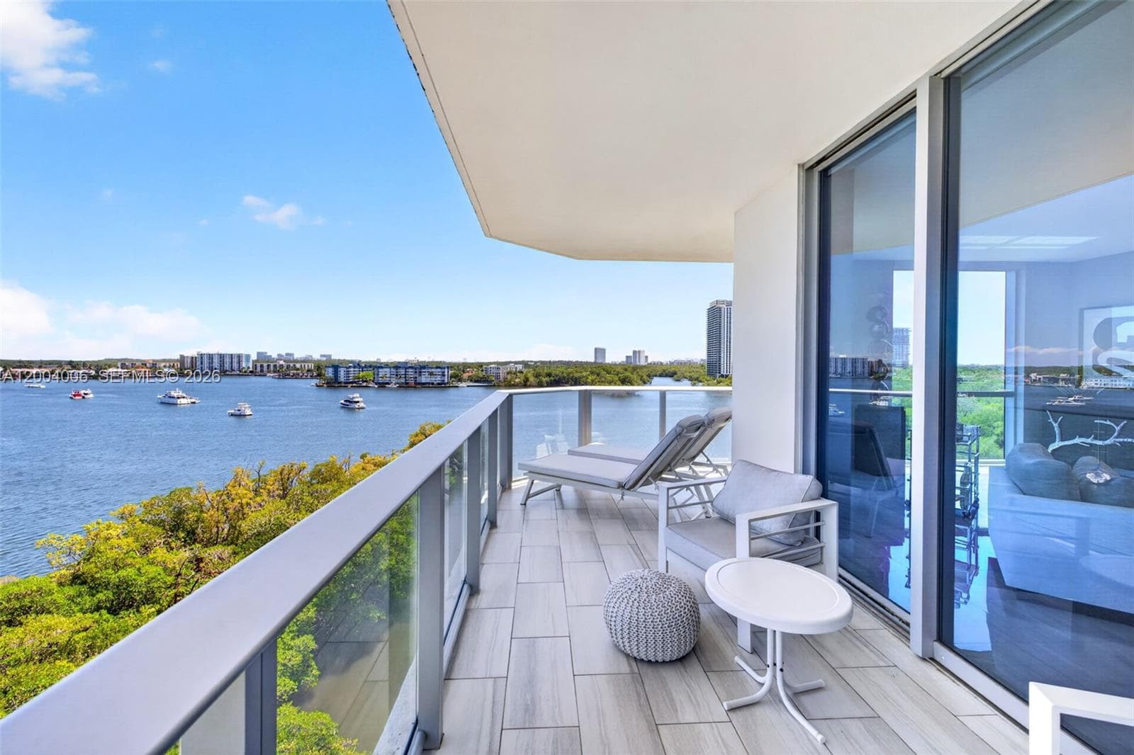 17111 Biscayne Blvd 710 photo 22