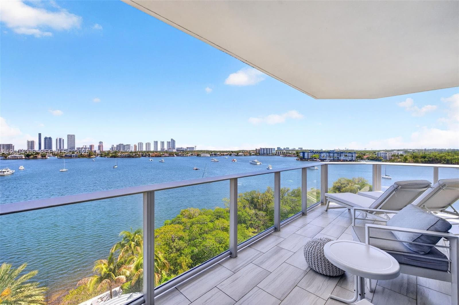 17111 Biscayne Blvd 710 photo 20