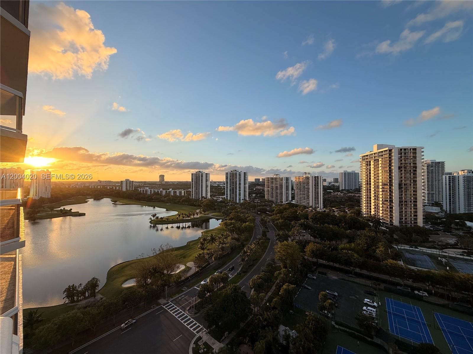 20185 Country Club Dr 1907 photo 16