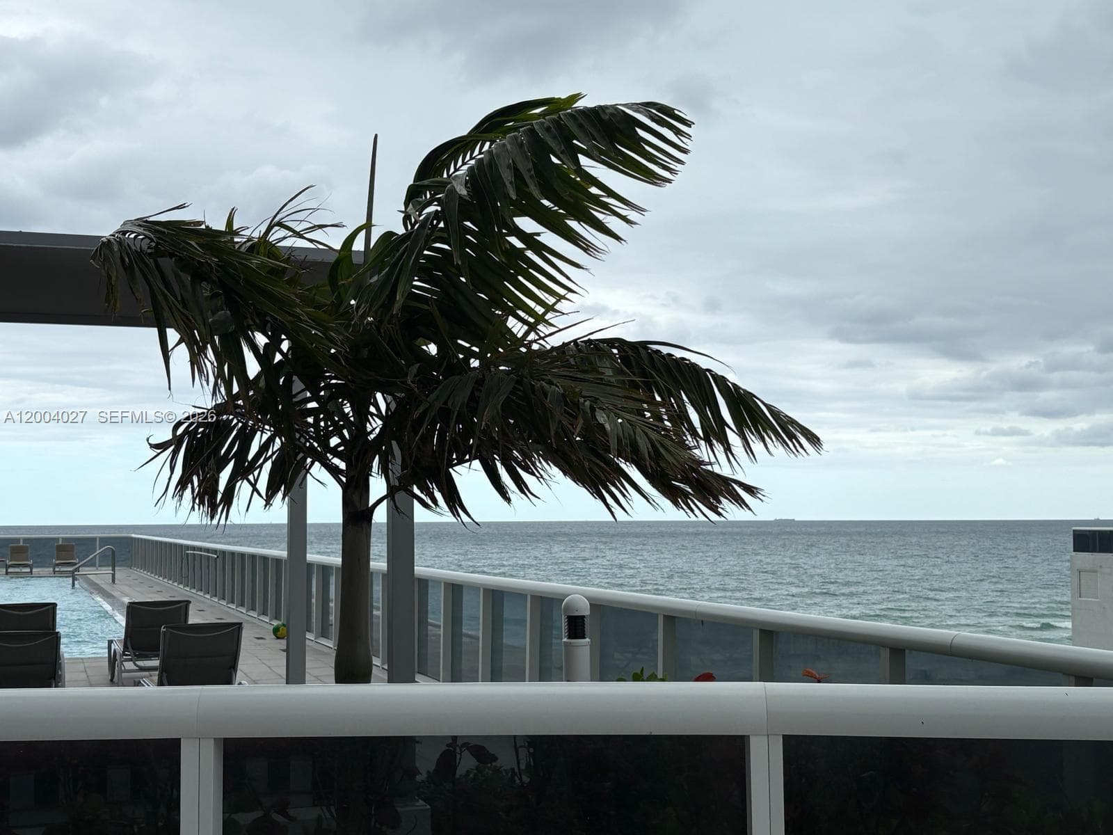 16001 Collins Ave 406 photo 2