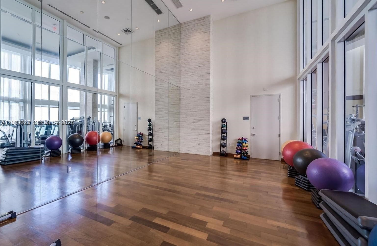 16001 Collins Ave 406 photo 16