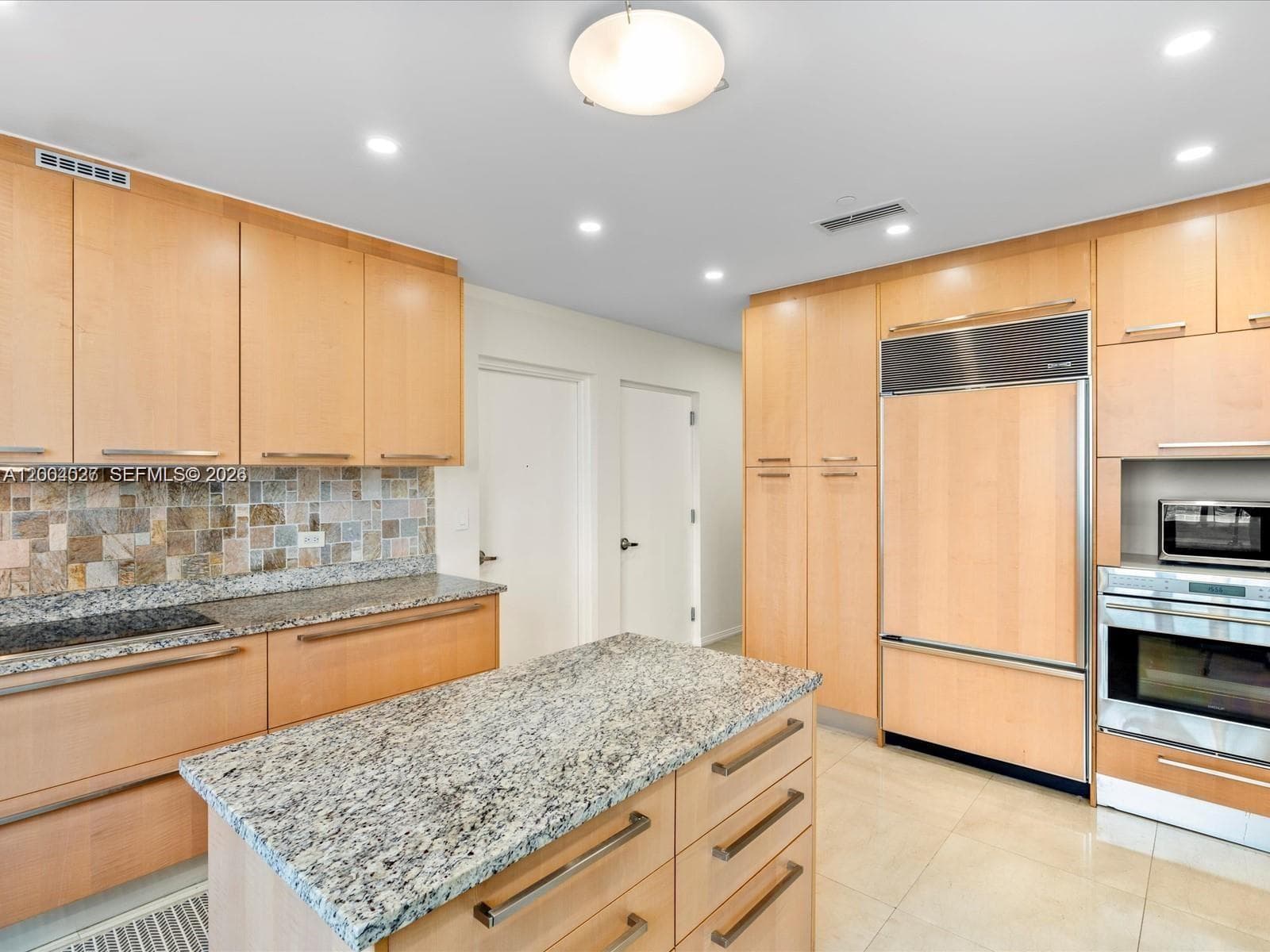 16001 Collins Ave 406 photo 5
