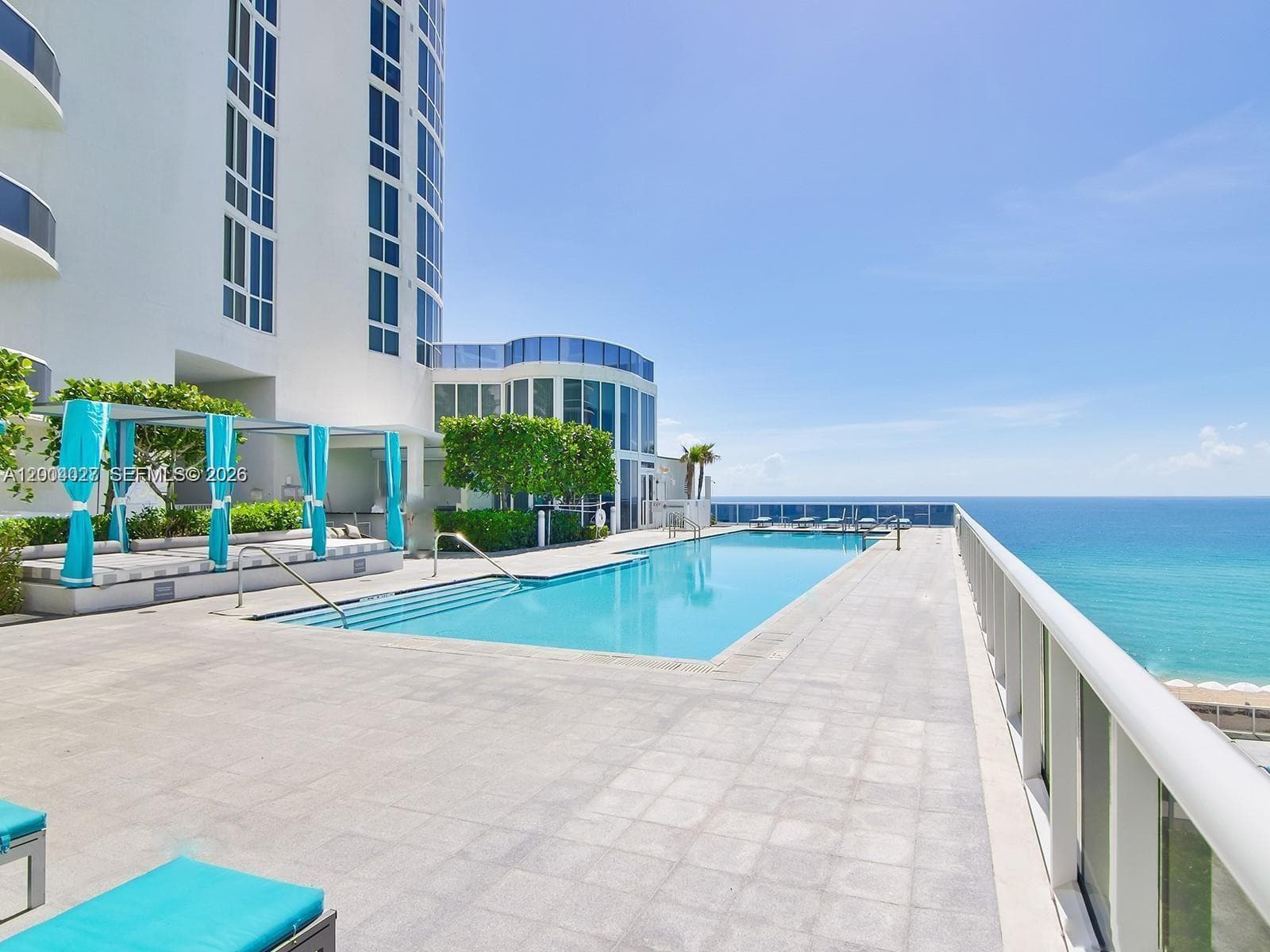 16001 Collins Ave 406 photo 10