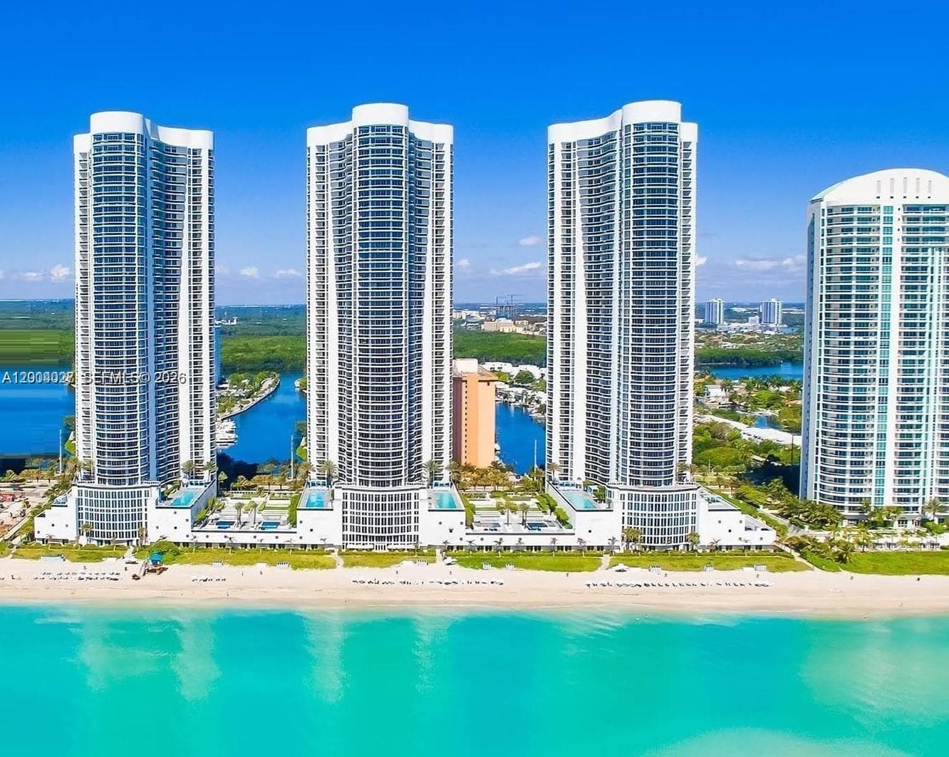 16001 Collins Ave 406 photo 14