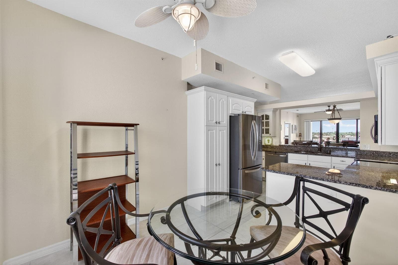 370 Golfview Road 503 photo 22