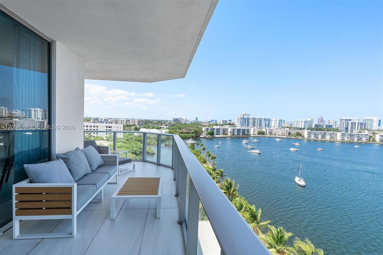 17301 Biscayne Blvd 1010 photo 3
