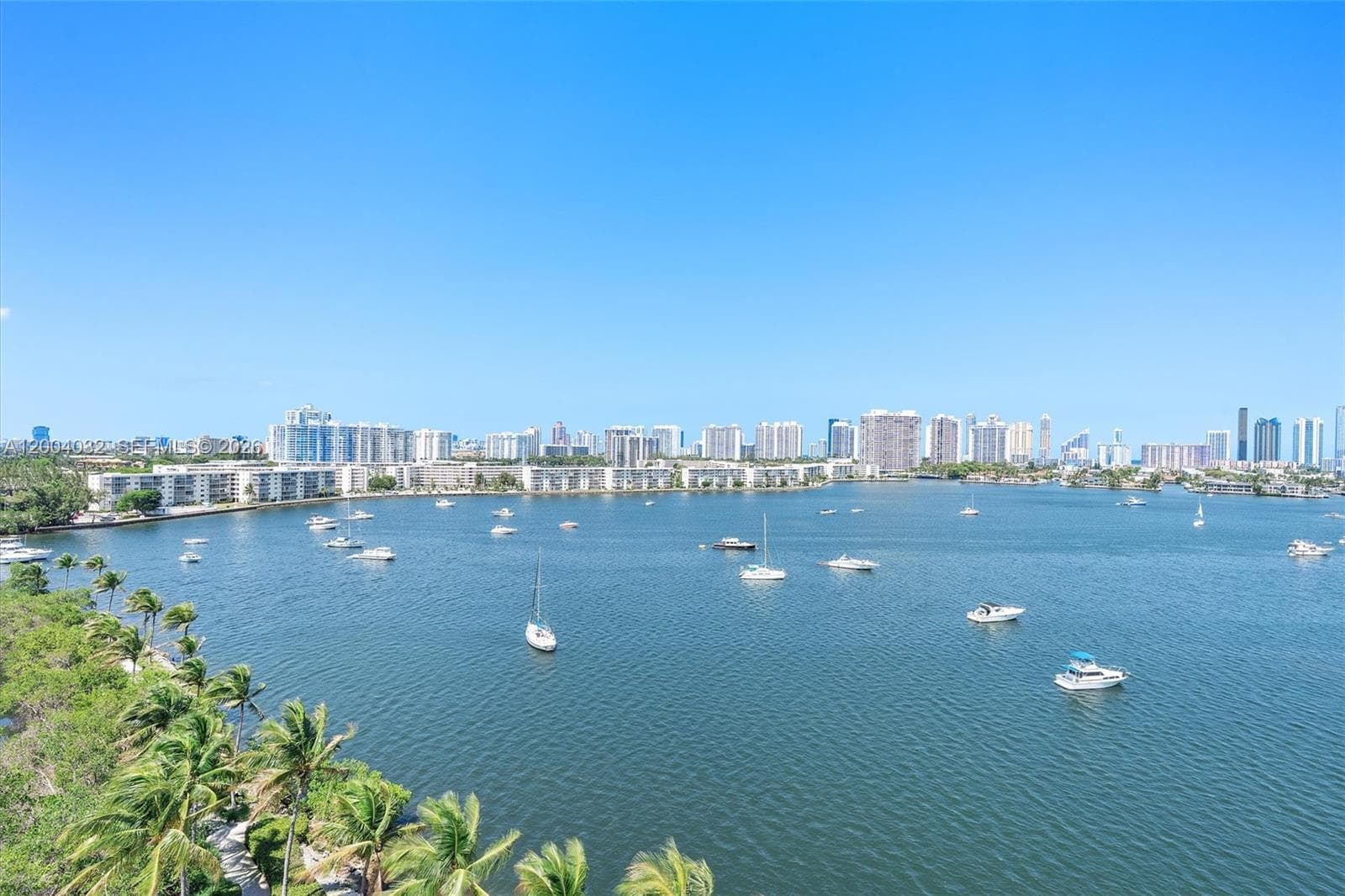 17301 Biscayne Blvd 1010 photo 5