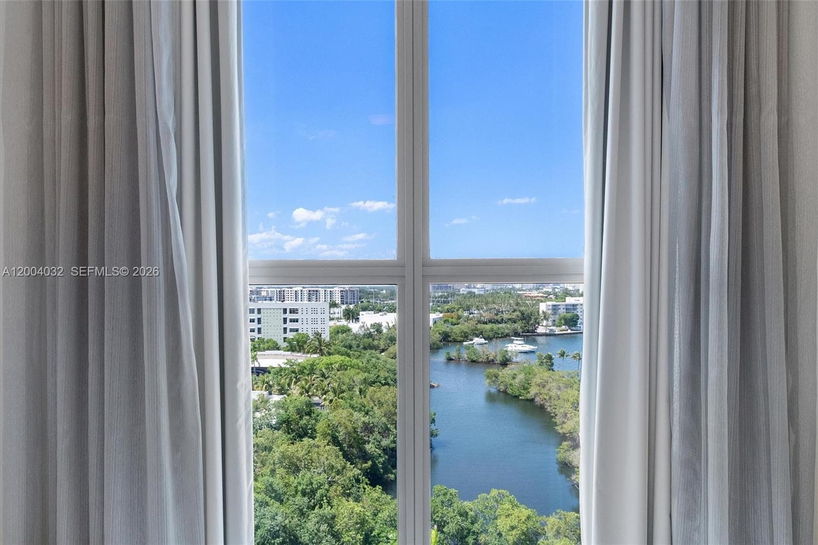 17301 Biscayne Blvd 1010 photo 20