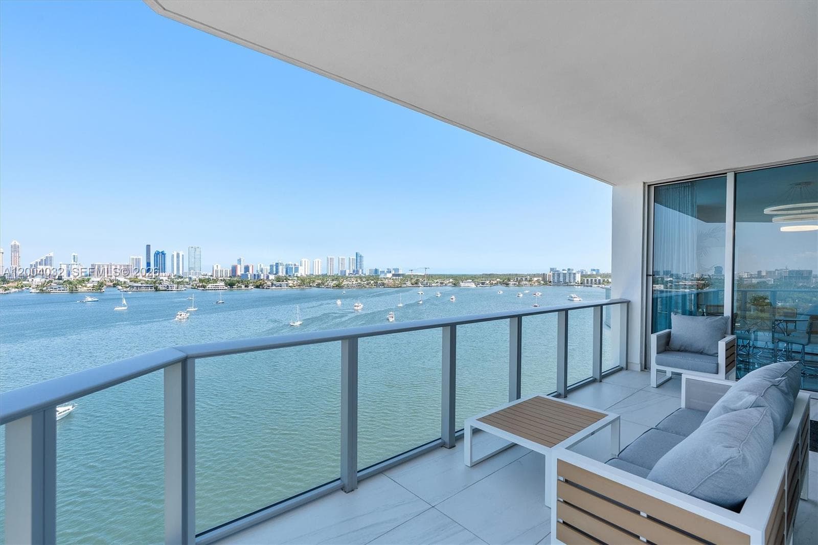 17301 Biscayne Blvd 1010 photo 4