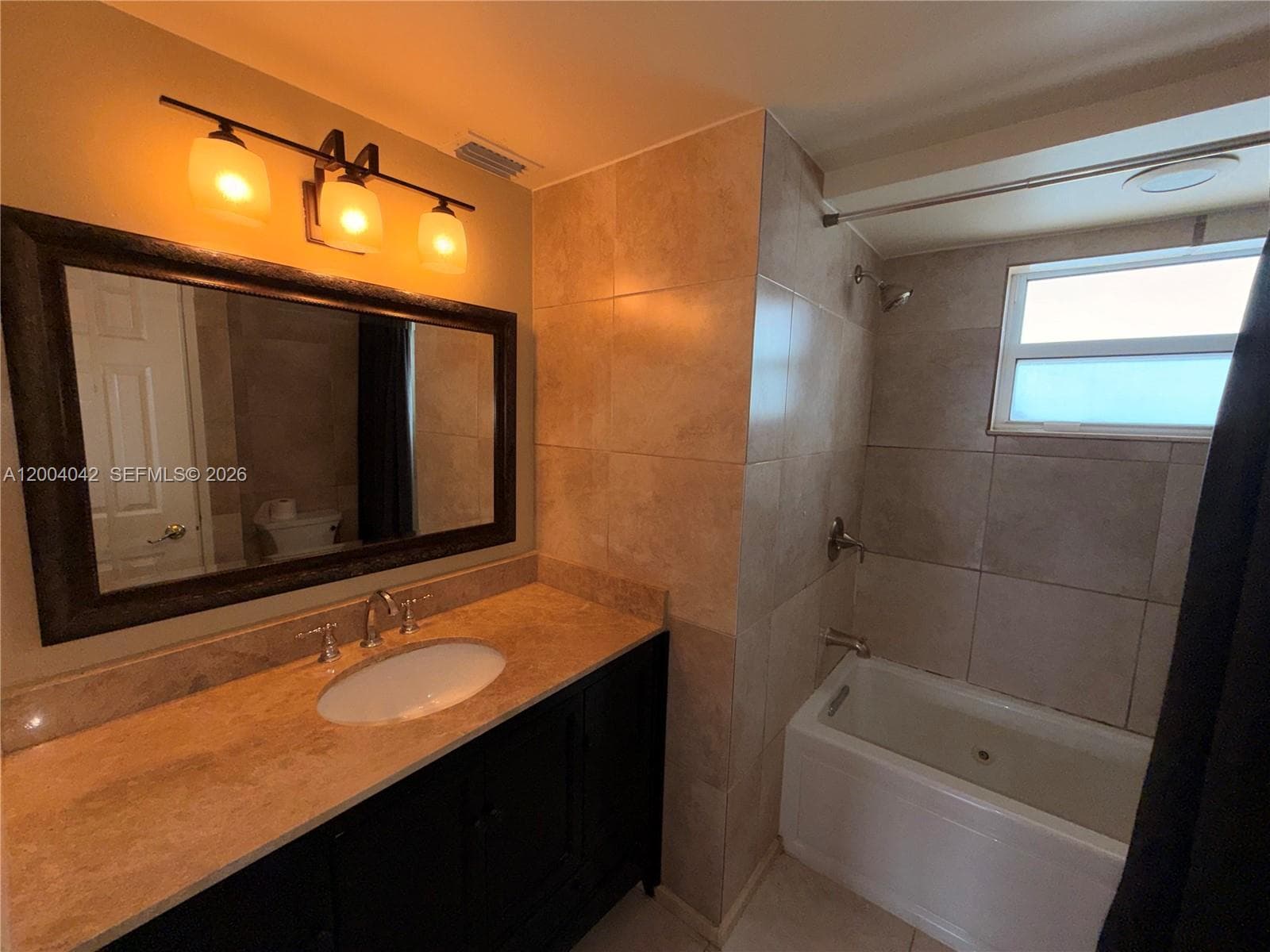 1075 Miami Gardens Dr 306 photo 13