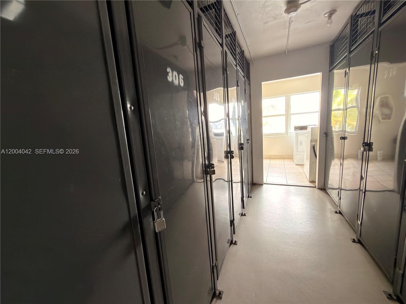 1075 Miami Gardens Dr 306 photo 22