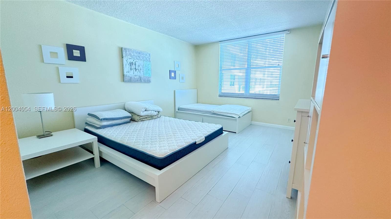 2501 Ocean Dr 820 photo 7