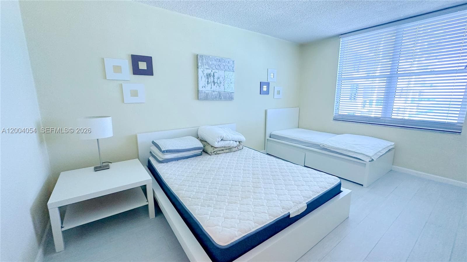 2501 Ocean Dr 820 photo 5