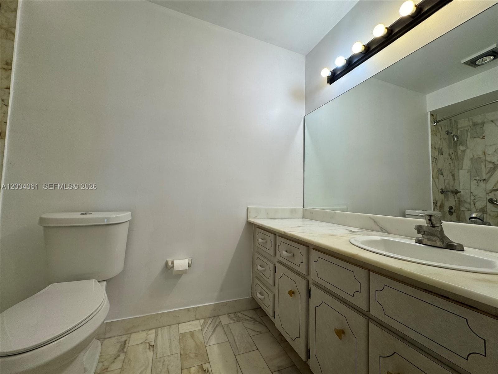 2600 135th St 4J-A photo 8