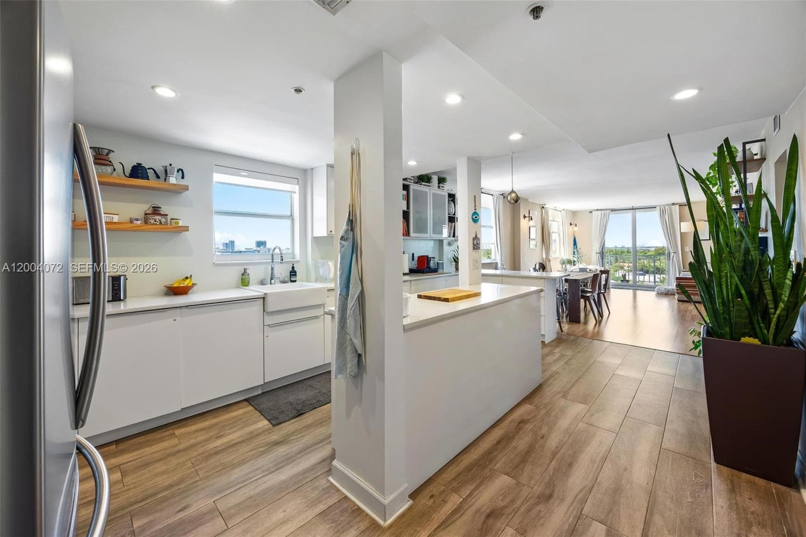 2829 Indian Creek Dr 1002 photo 8