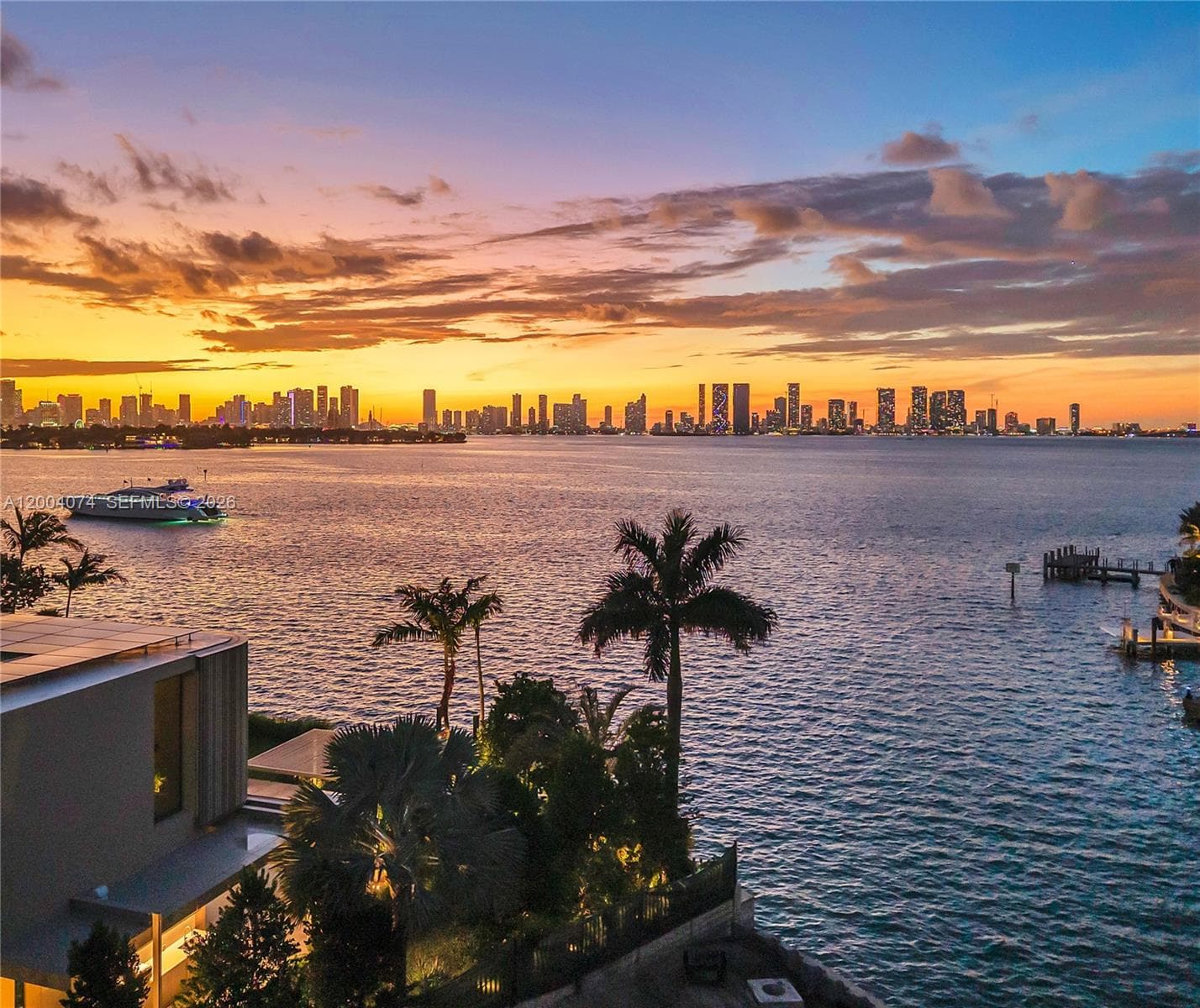 1649 22nd St photo 1