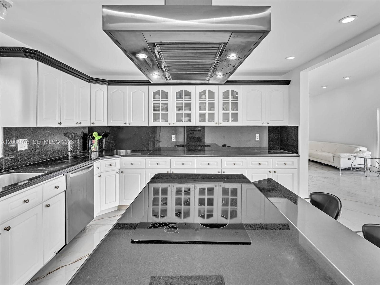 12904 Banyan Rd photo 23
