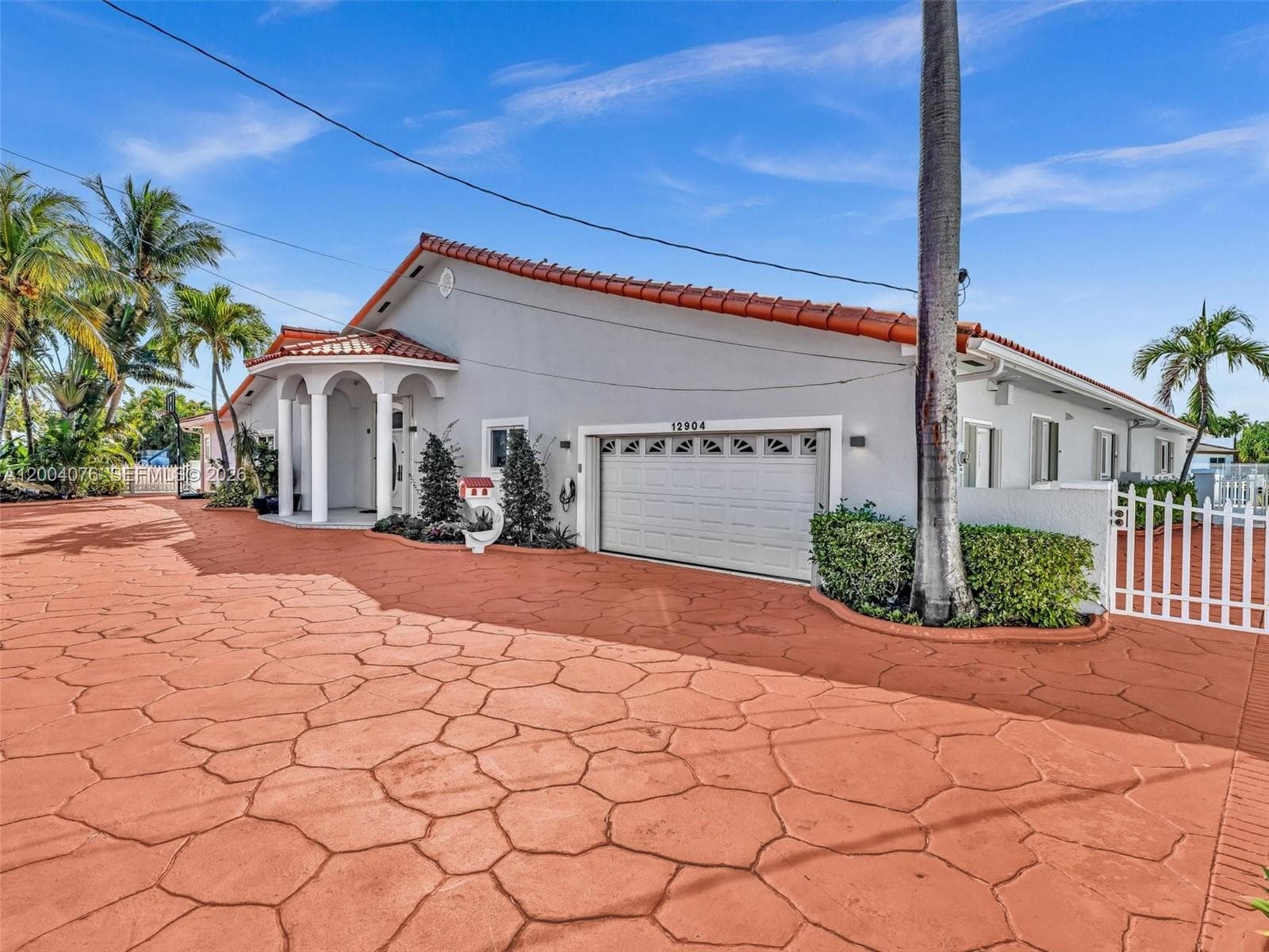 12904 Banyan Rd photo 4