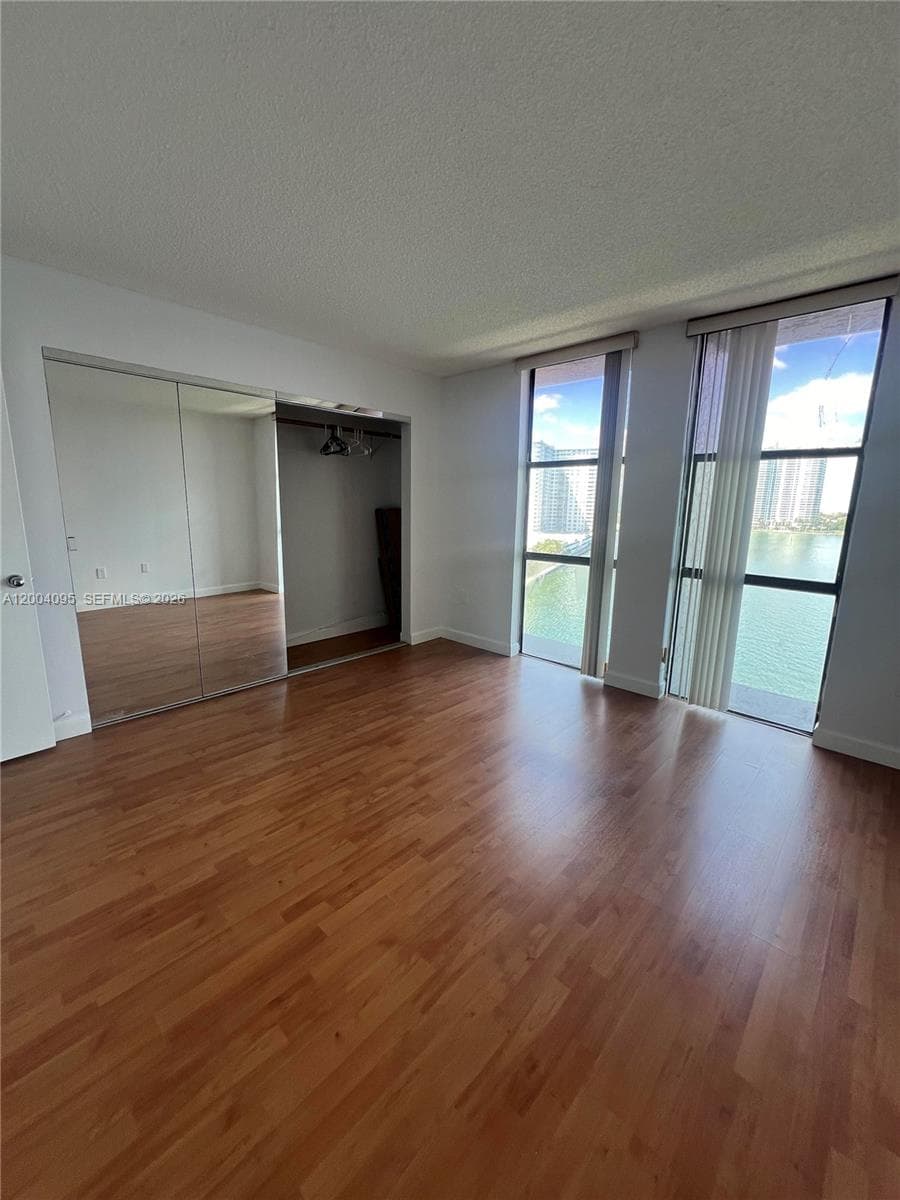 17500 N Bay Rd S907 photo 16