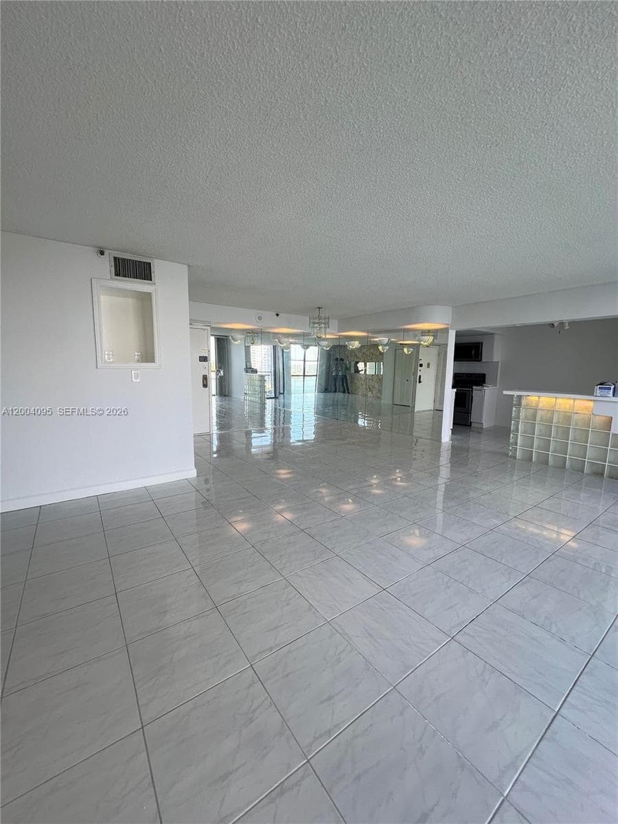 17500 N Bay Rd S907 photo 12