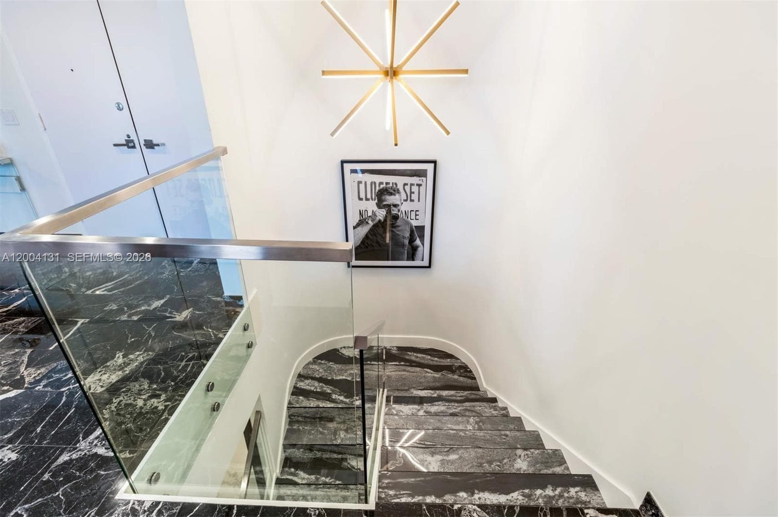 20191 Country Club Dr TH7 photo 2