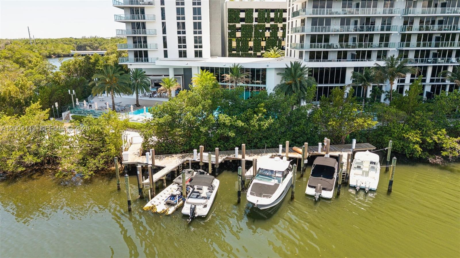 16385 Biscayne Blvd 3001 photo 2