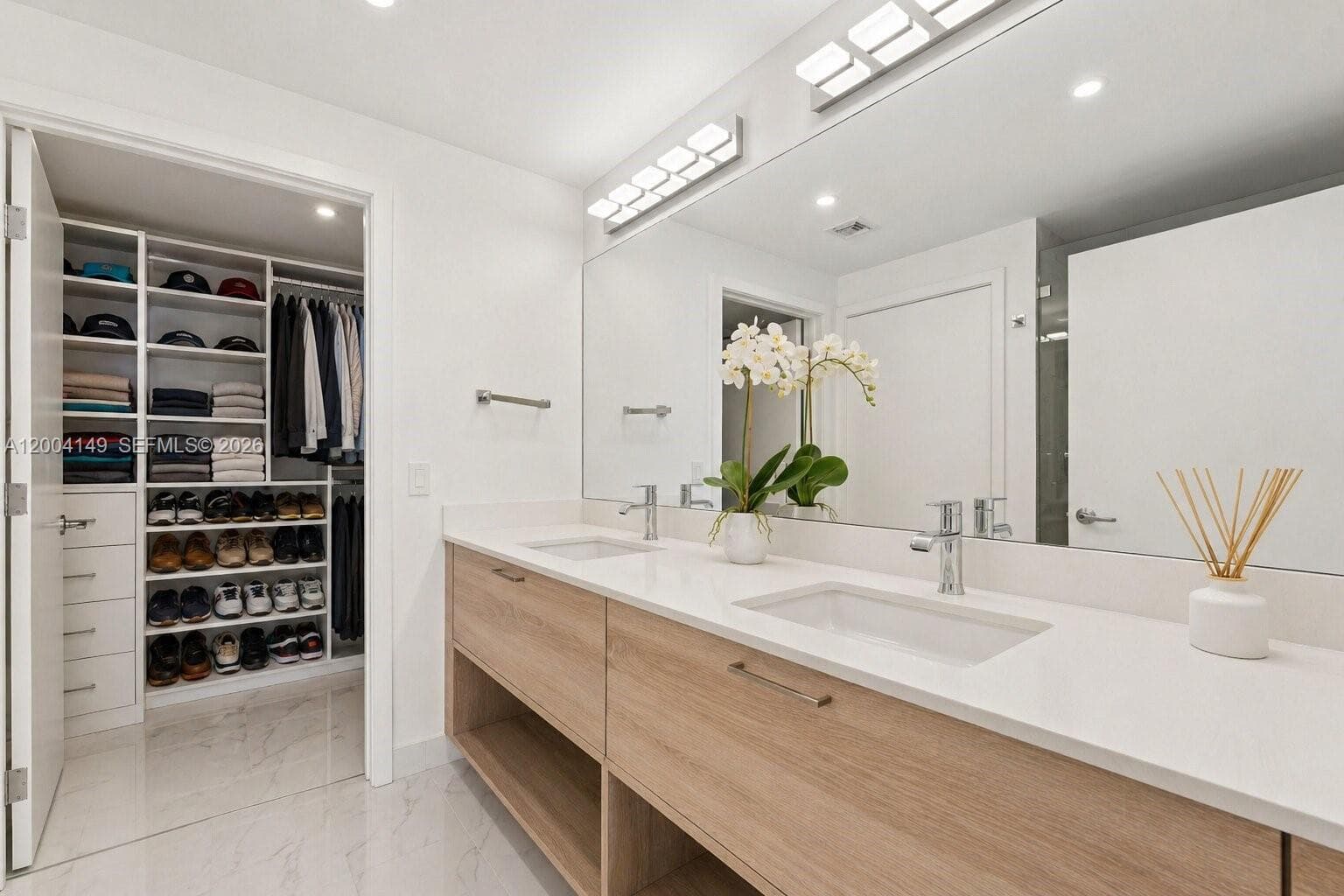 16385 Biscayne Blvd 3001 photo 12