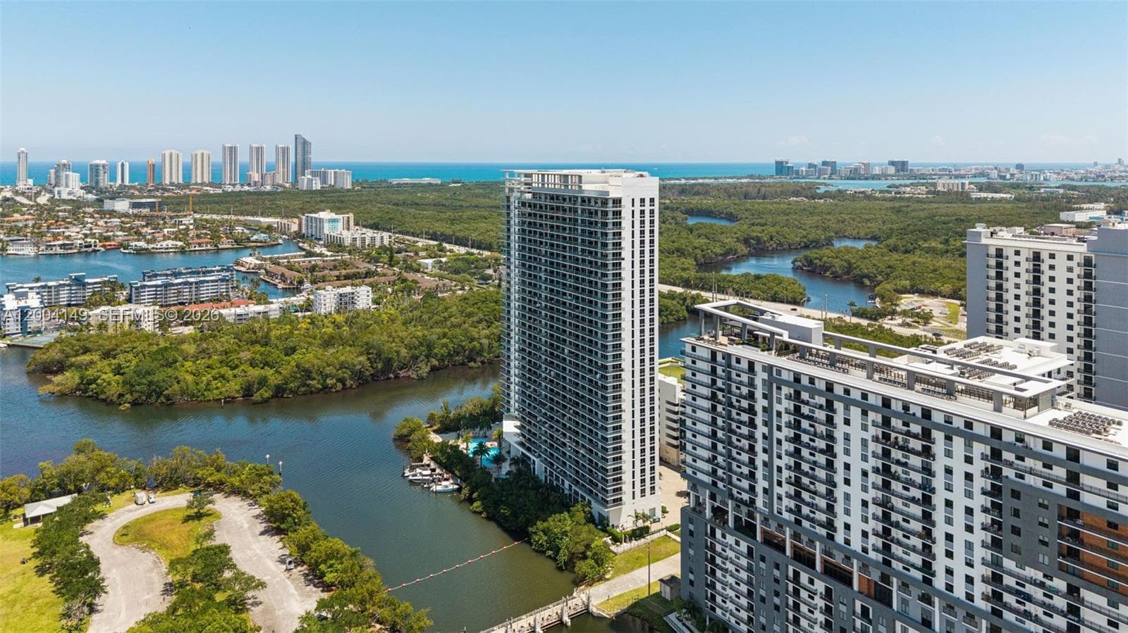 16385 Biscayne Blvd 3001 photo 3