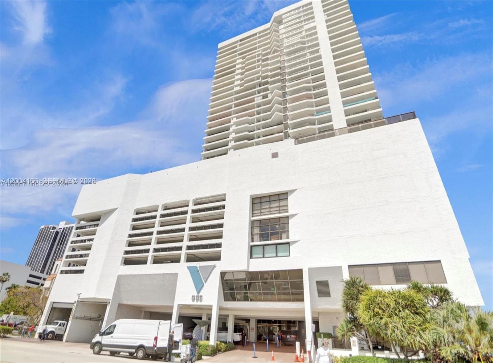 555 15th St 420 photo 16