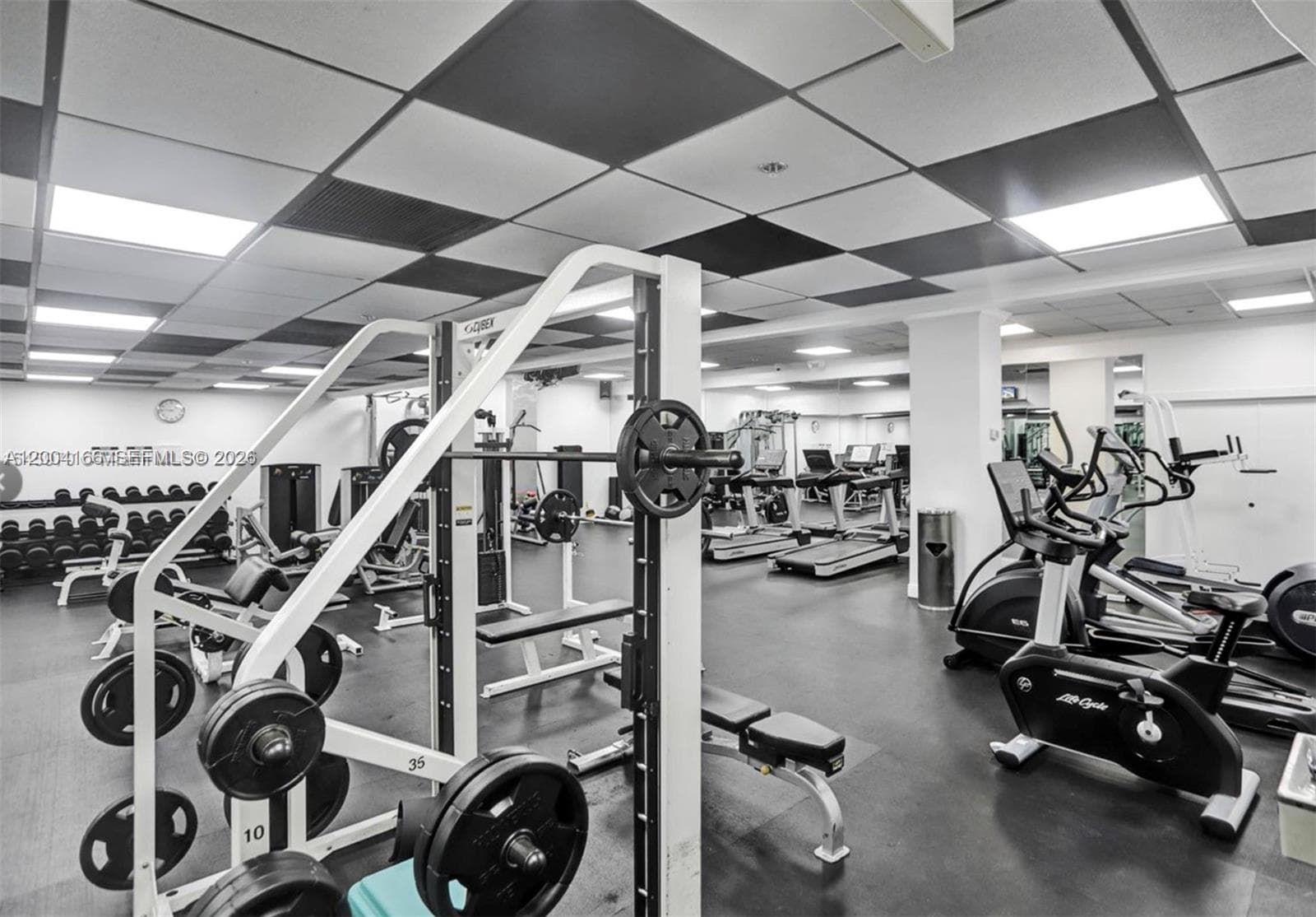 555 15th St 420 photo 24