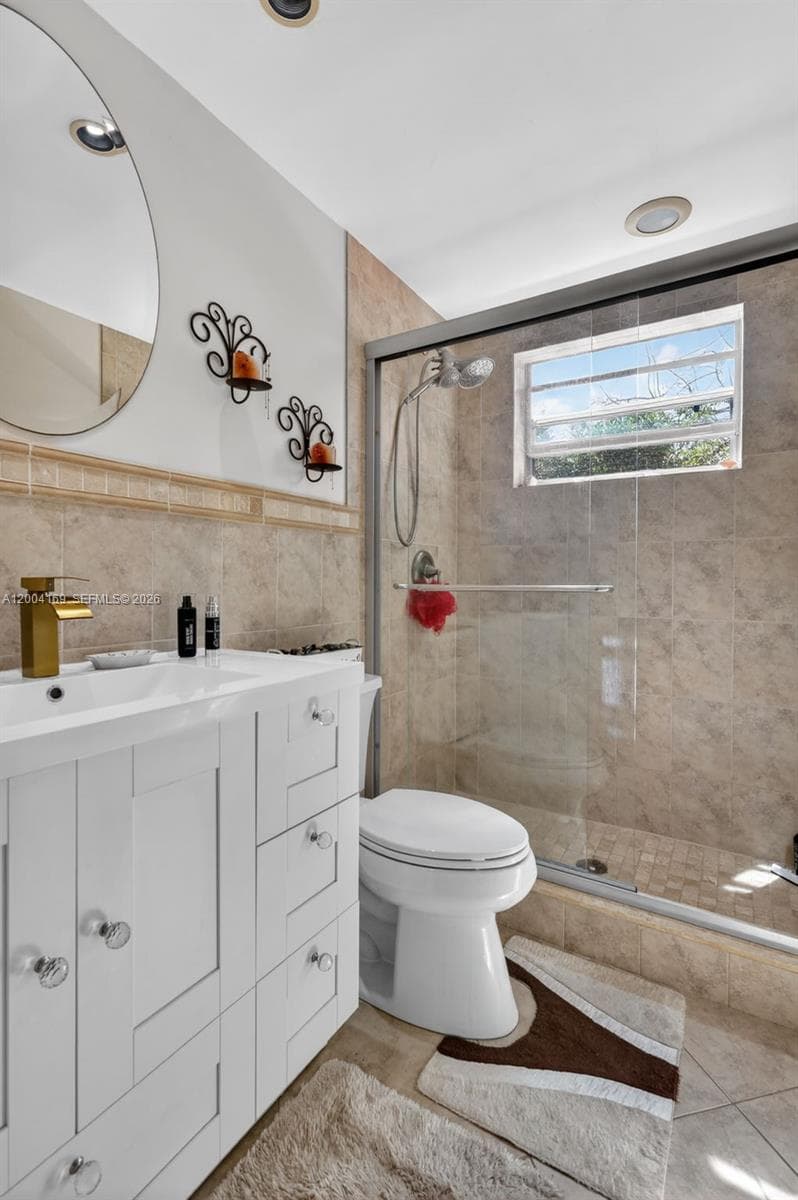 1820 Venice Park Dr 102 photo 16