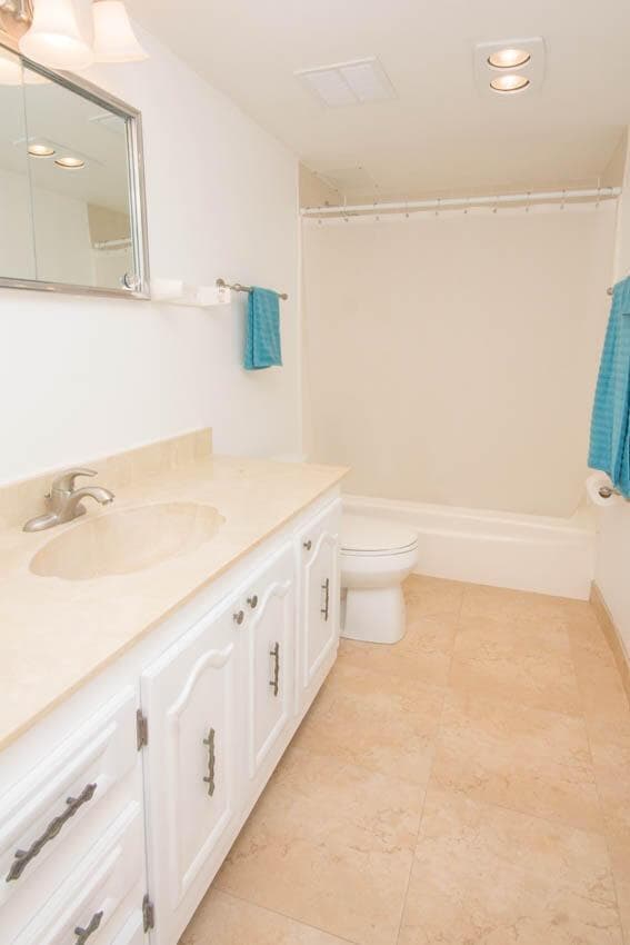 301 Croton Avenue 310 photo 9