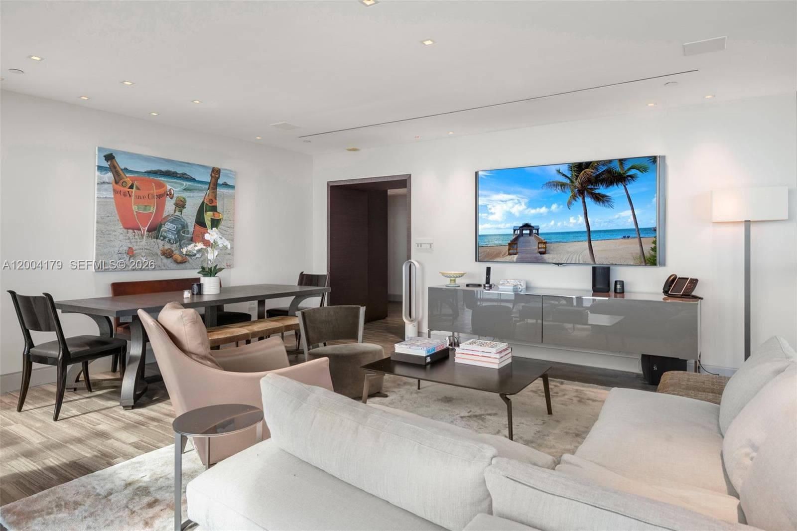 101 20th St 2007 photo 23