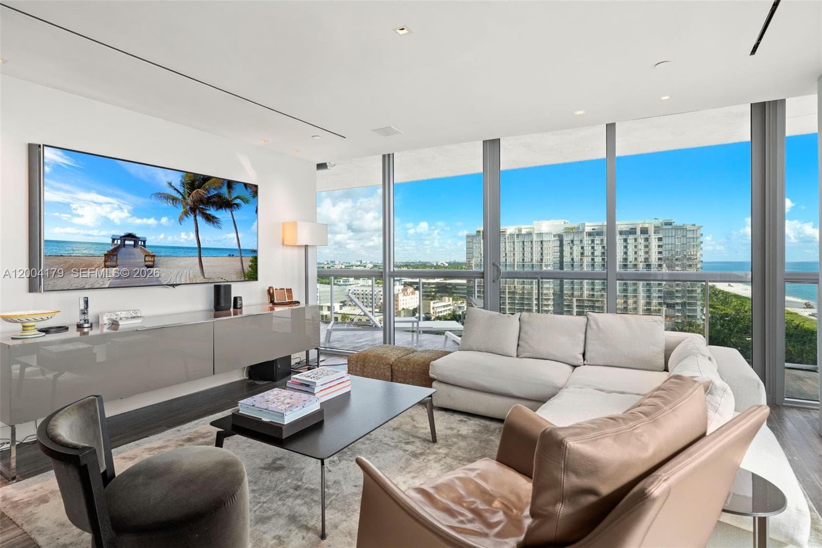 101 20th St 2007 photo 24