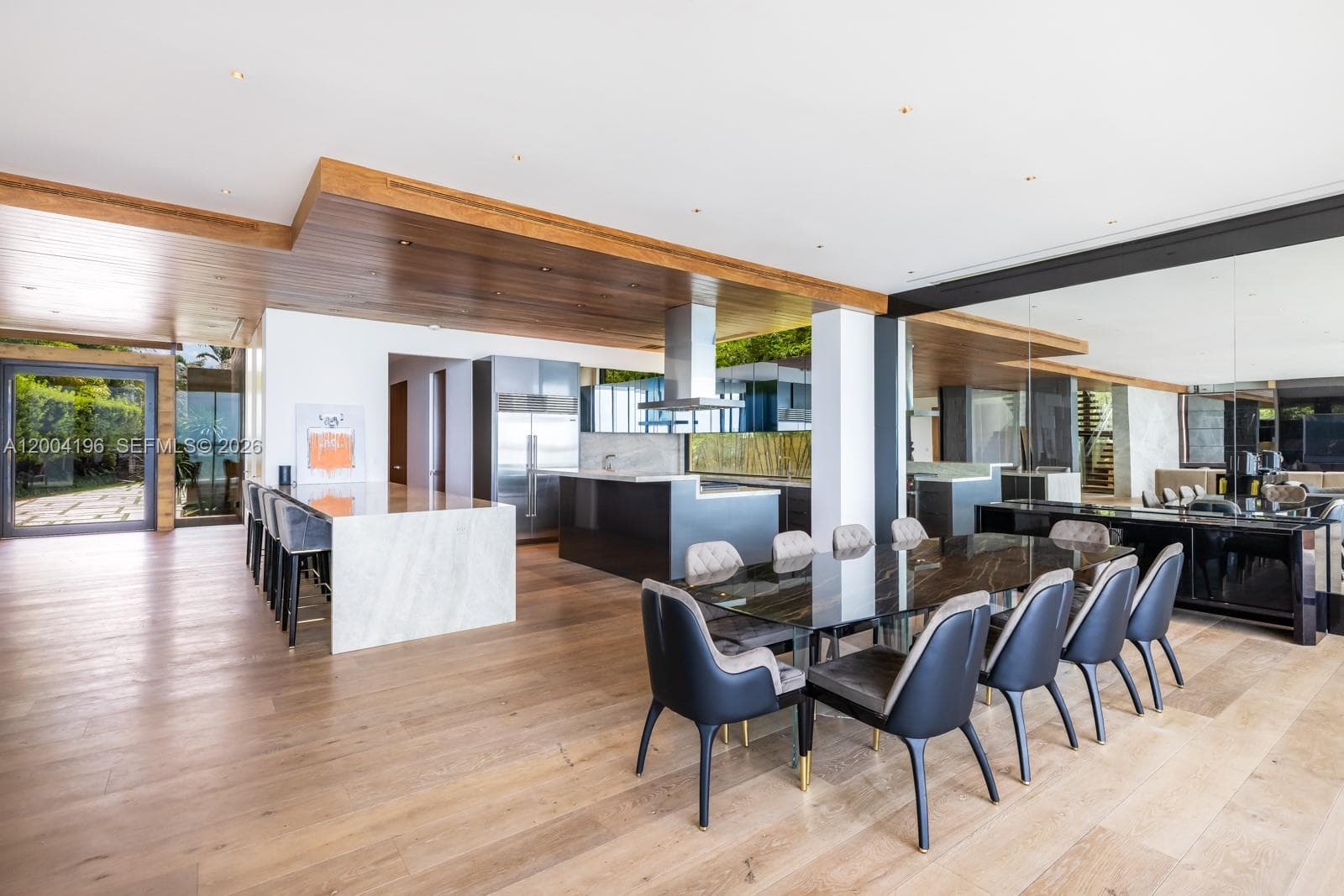 825 Dilido Dr photo 16