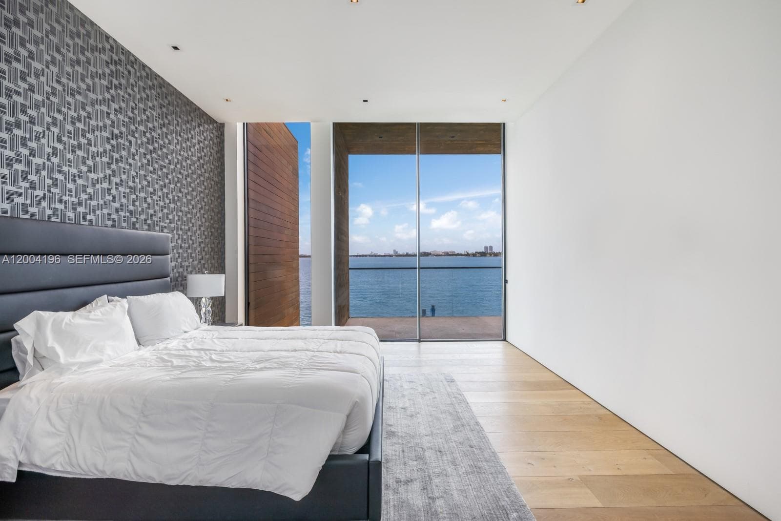 825 Dilido Dr photo 20