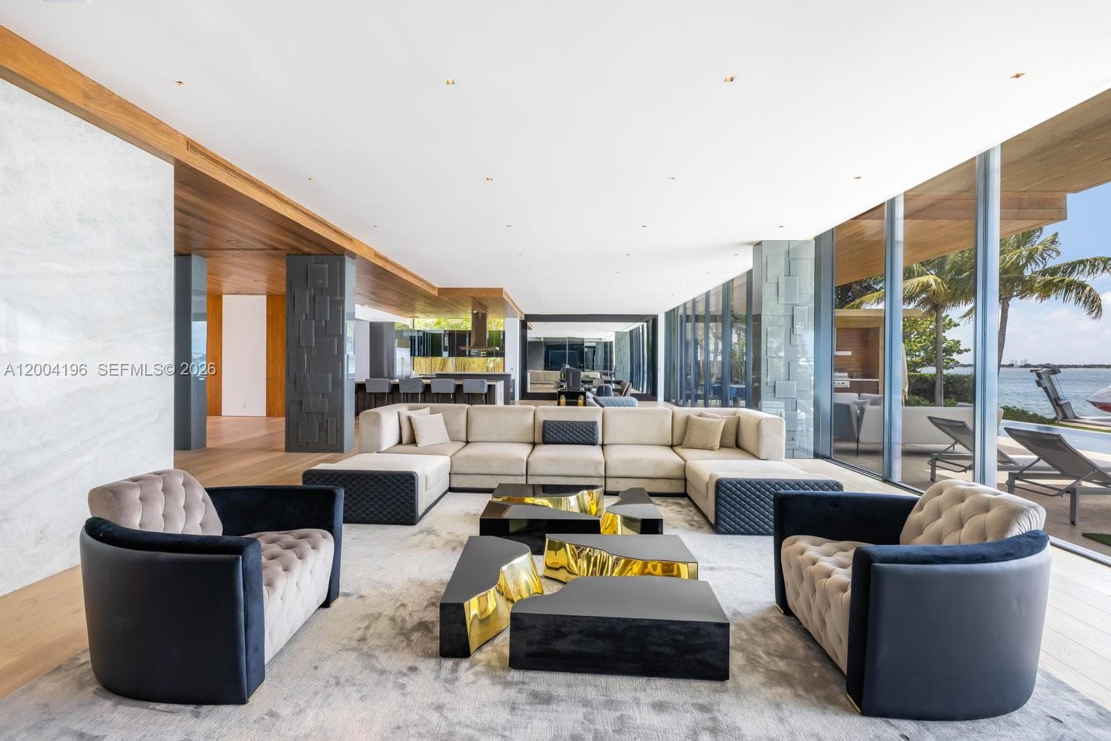 825 Dilido Dr photo 9