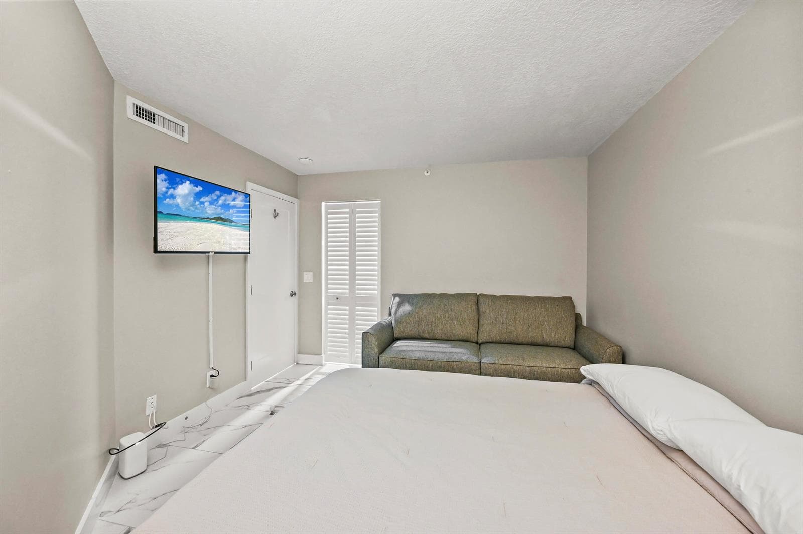 9650 S Ocean Drive 106 photo 17