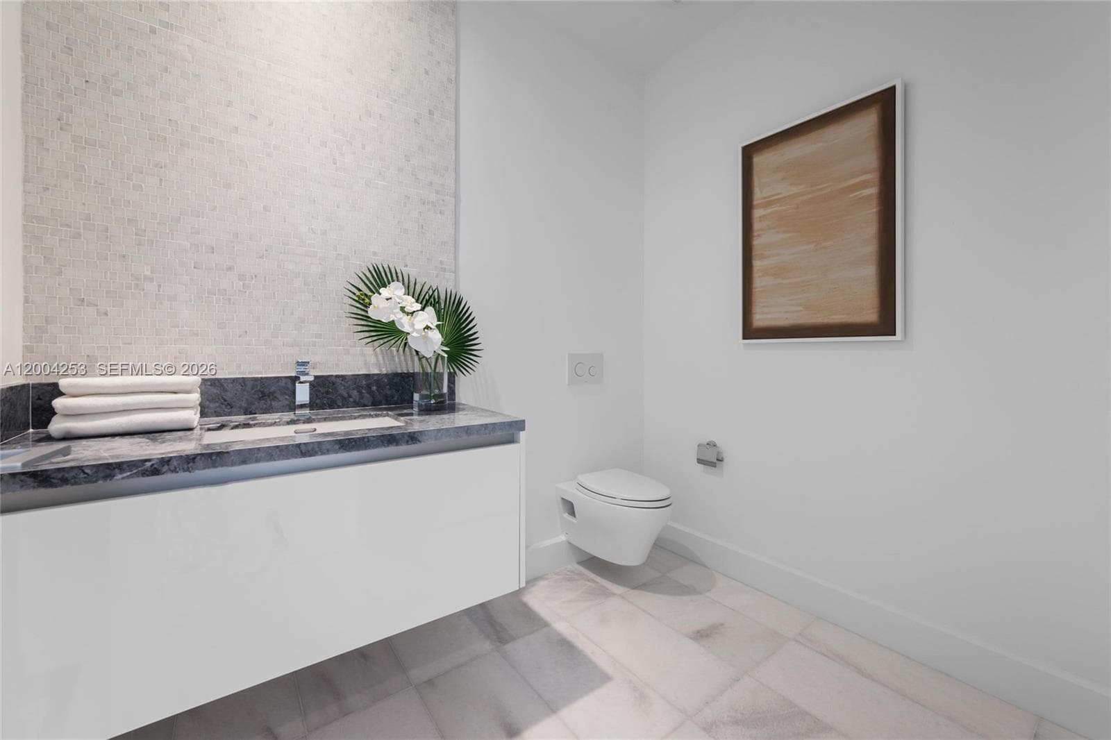 700 26th Ter TH-403 photo 17