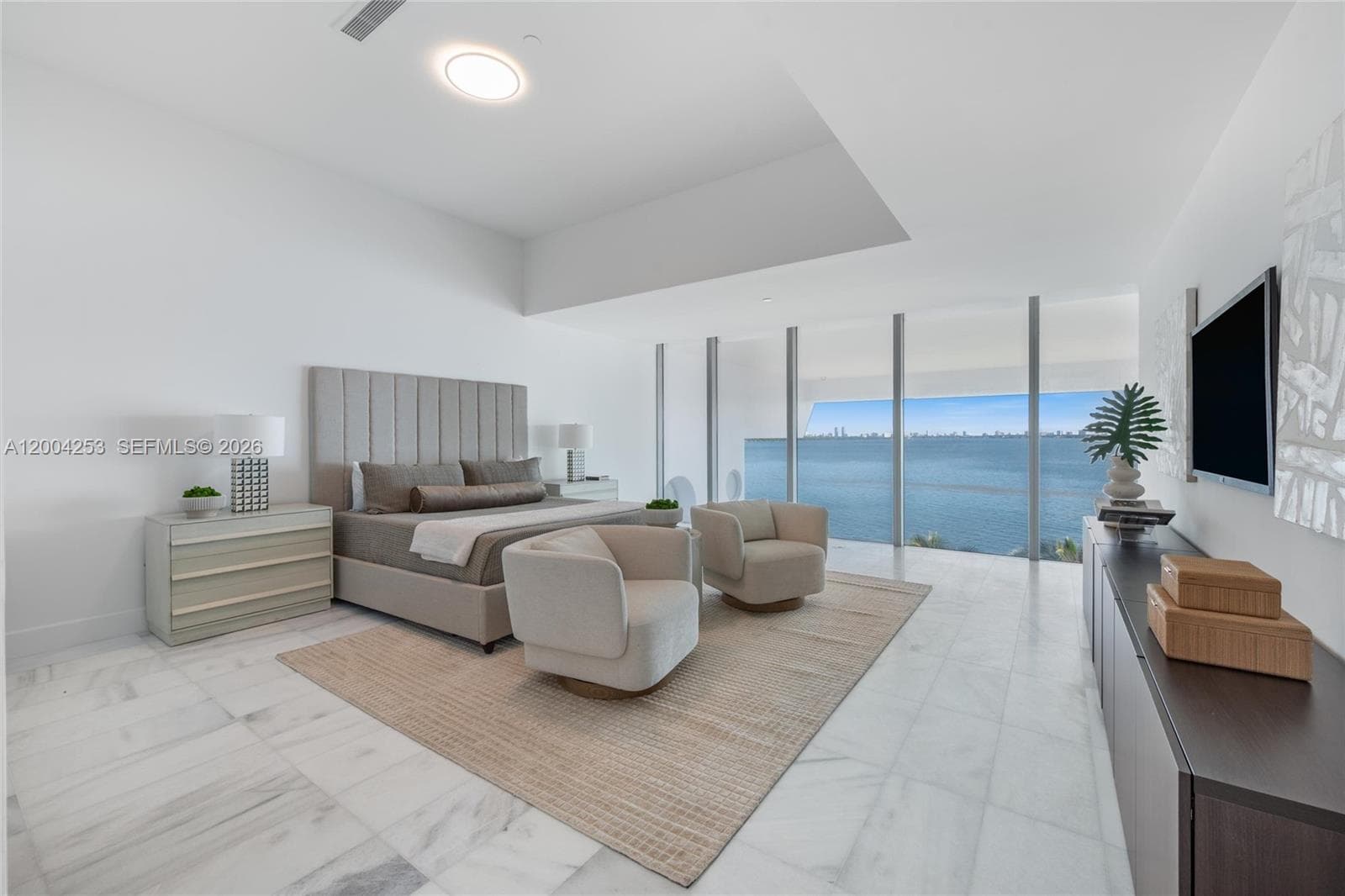 700 26th Ter TH-403 photo 19