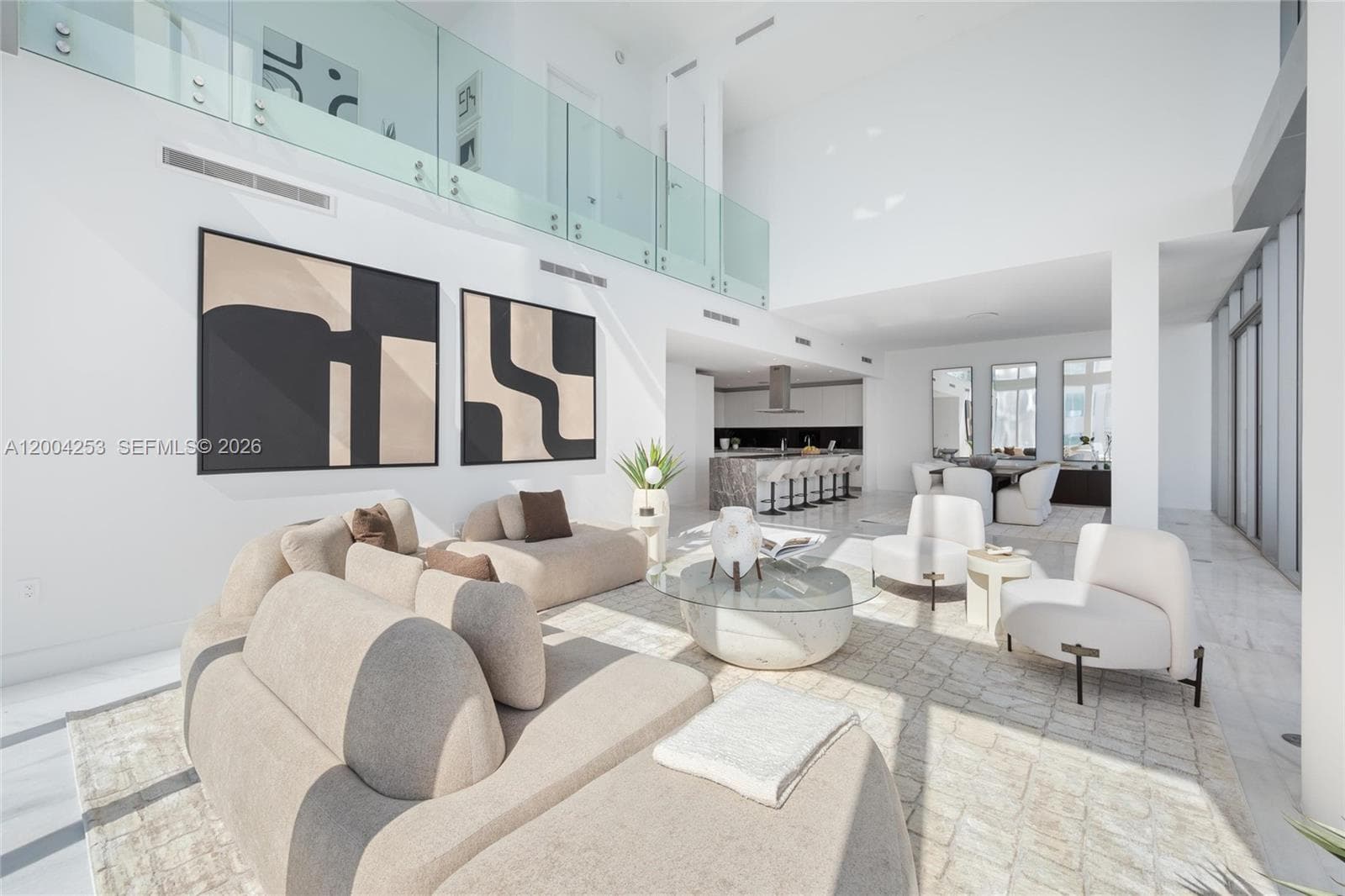 700 26th Ter TH-403 photo 4